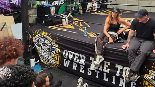 Becky Lynch Returns to Ireland, Visits OTT Wrestling School During WWE European Tour