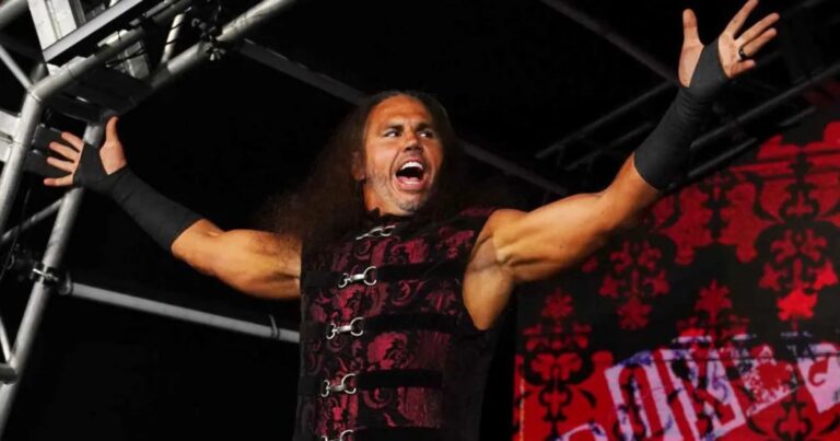 Matt Hardy Explains the ‘Sticker-Looking Lettering’ Spotted on His Tights During April 2009 SmackDown