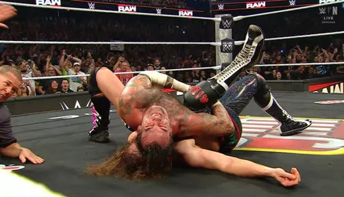 CM Punk Returns to Win Undisputed WWE Title From Sami Zayn on Raw