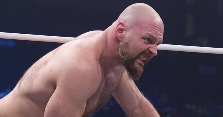 Bryan Danielson Returns to AEW TV in Emotional Moxley Moment